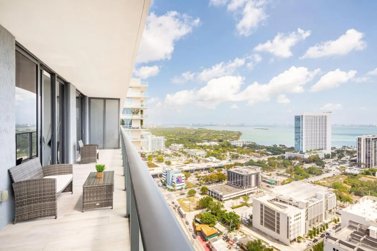 Image 6 of Luxurious Oceanfront Condo