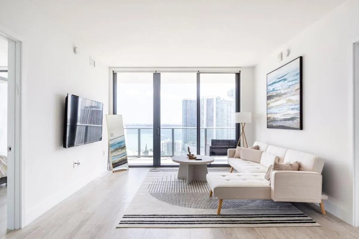 Image 5 of Luxurious Oceanfront Condo