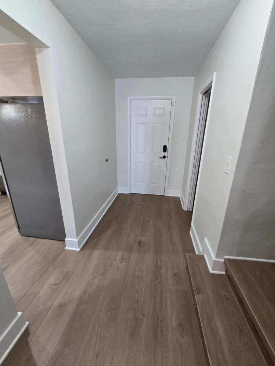 Image 6 of Luxurious & Spacious Townhouse in Prime Location