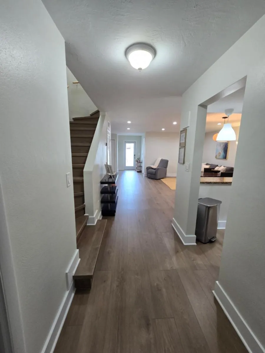 Image 1 of Luxurious & Spacious Townhouse in Prime Location