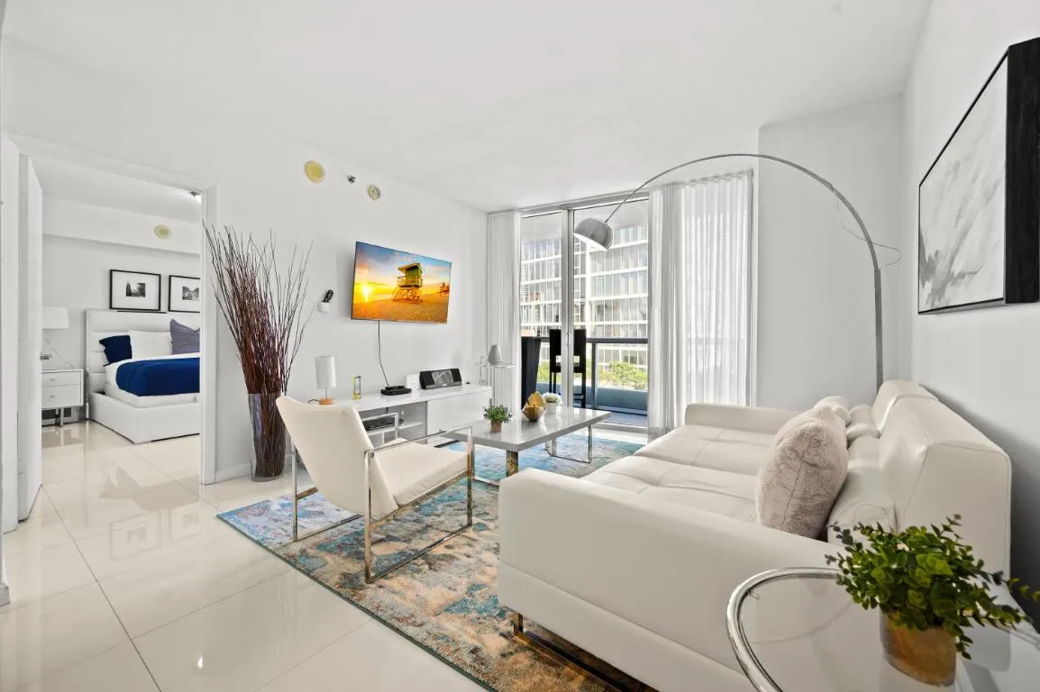 Image of Luxury 1 BR Condo W Icon Brickell-Waterviews