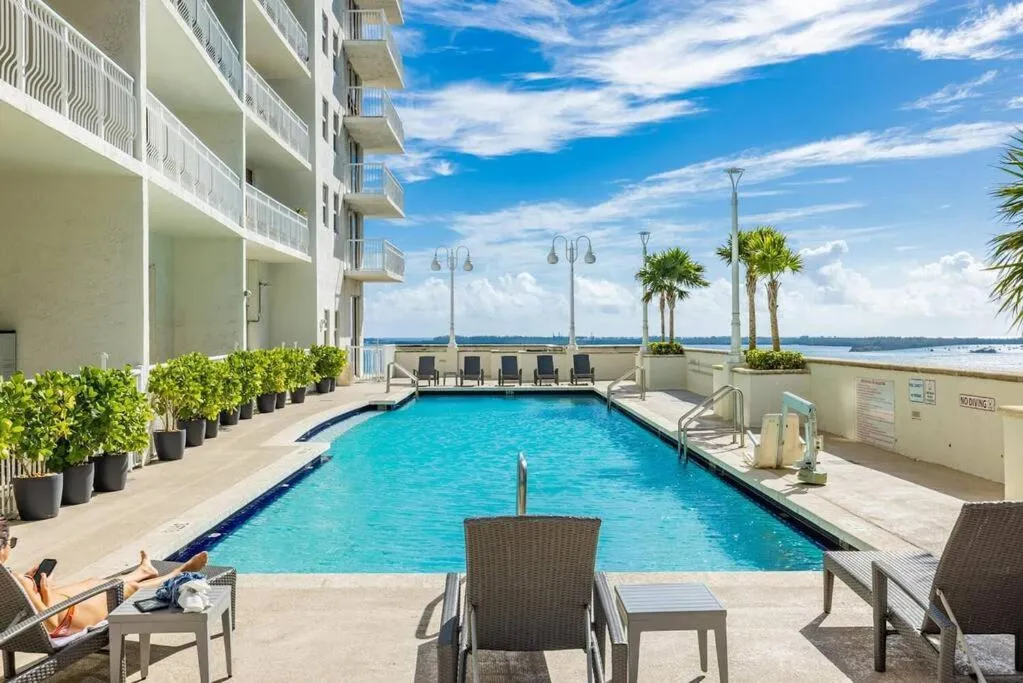 Image 3 of *Luxury Brickell High Rise Condo City/Ocean Views*