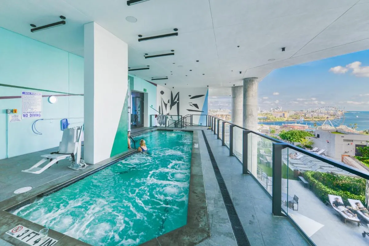 Image 6 of Luxury Condo with Amazing view Near to Bayside
