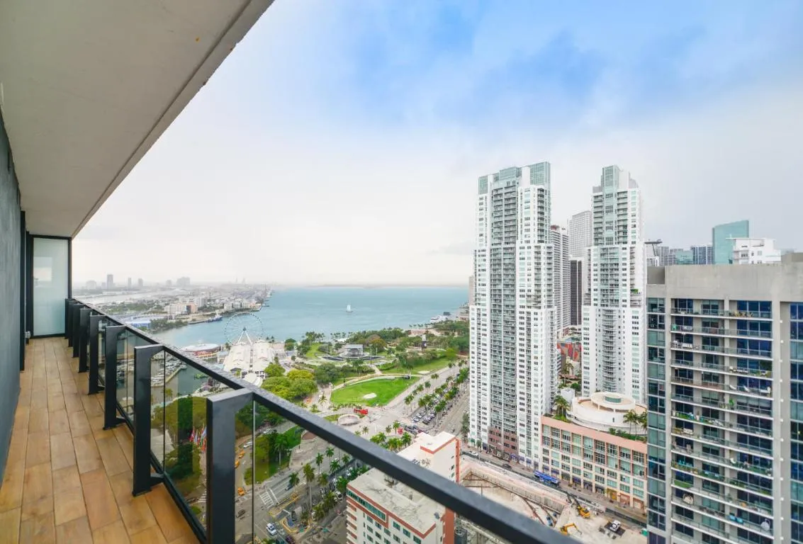 Image of Luxury Condo with Amazing view Near to Bayside