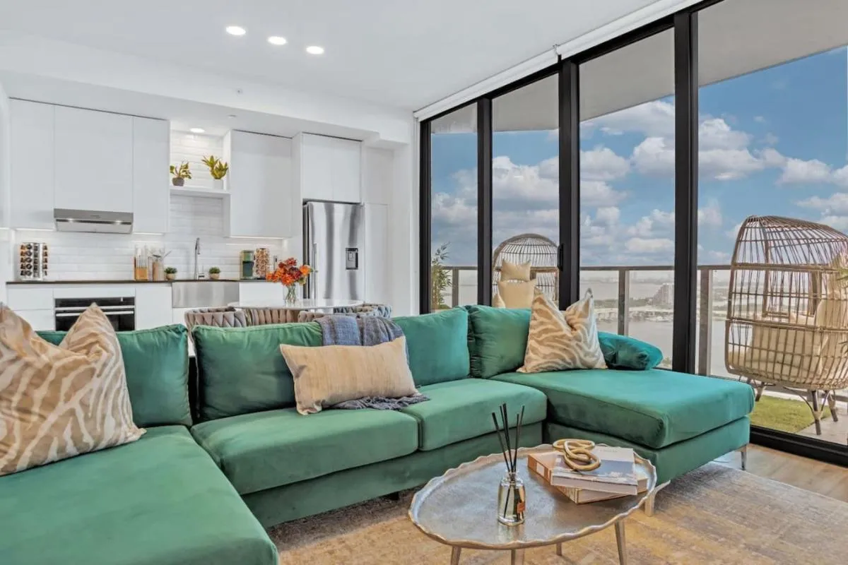 Image 5 of Luxury Miami Skyview