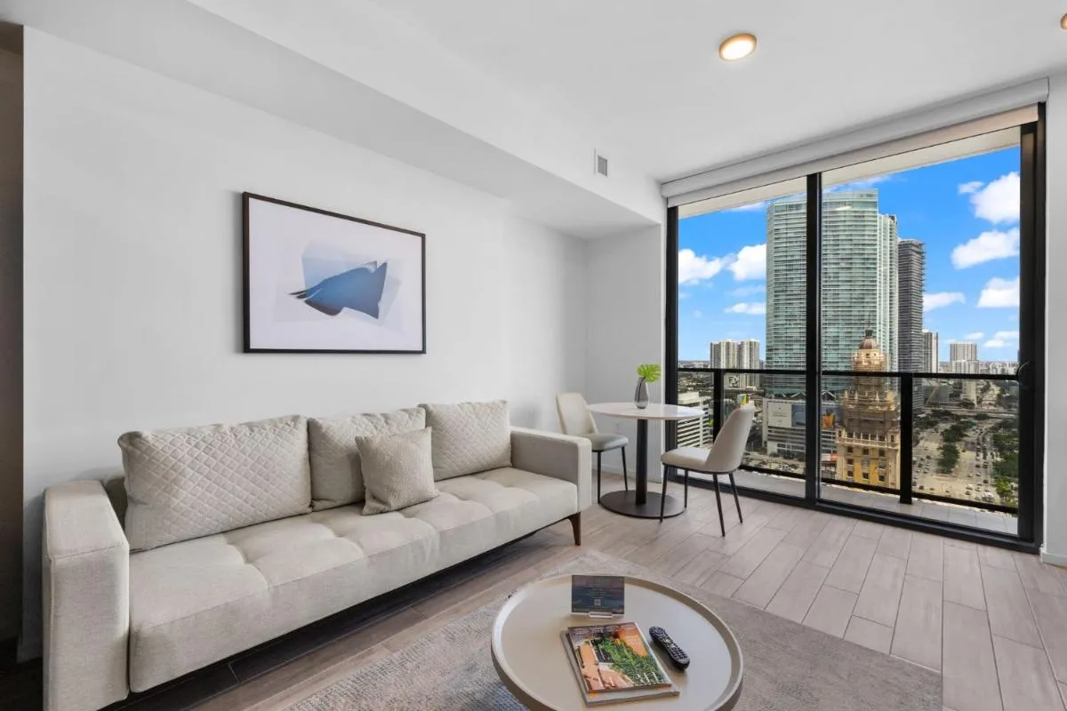Image 3 of Luxury Studio with Spectacular Views and Pool