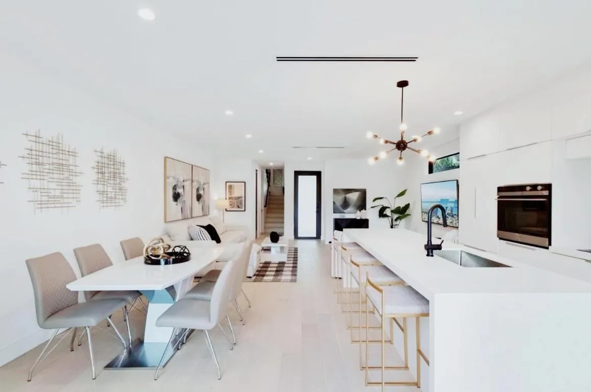 Image of Luxury Villa in Design District (heated saltwater pool)