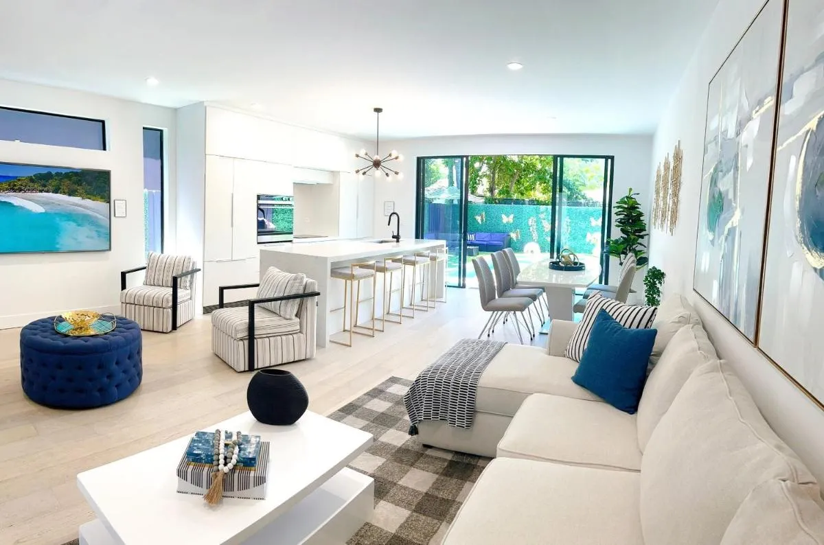 Image 1 of Luxury Villa in Design District (heated saltwater pool)