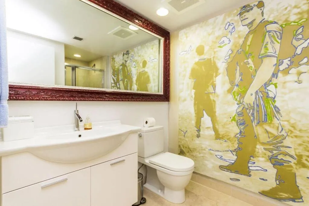 Image 1 of Luxury Waterfront Condo In The Urban Oasis At Icon-Brickell Free Spa