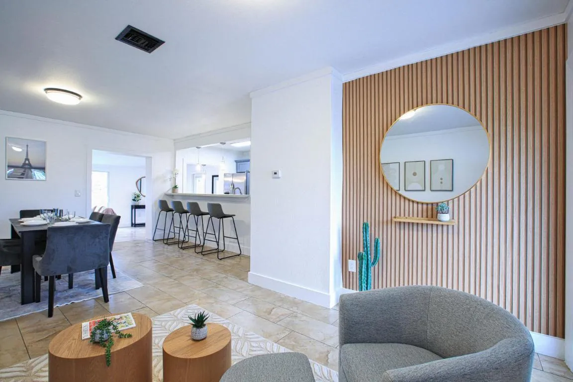Image of Luxury and Cozy Home on heart Miami w/Private Back