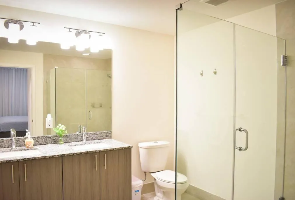 Image 2 of Luxury apartment in Doral miami, 1 Bd