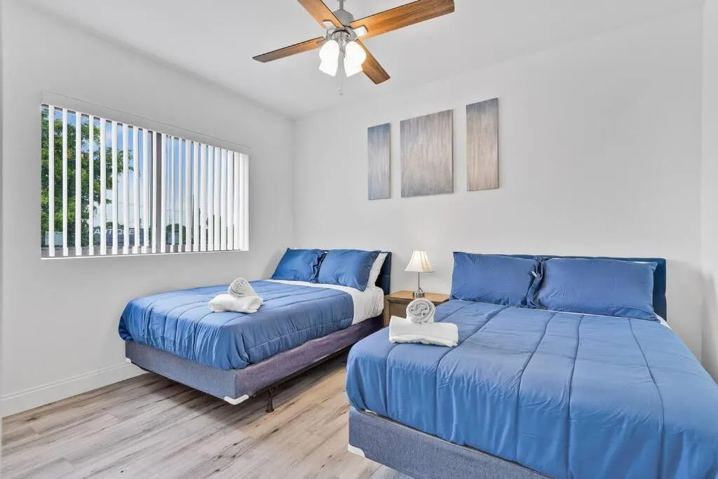 Image 6 of Magical bright Apt 5min walking Design District apt 5