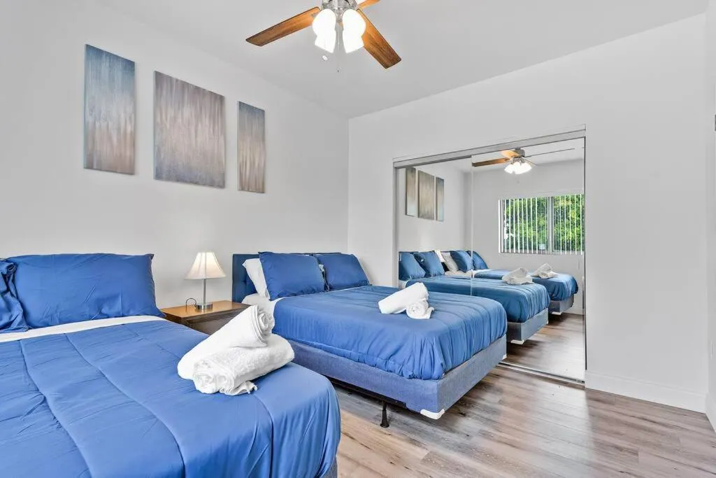 Image 1 of Magical bright Apt 5min walking Design District apt 5