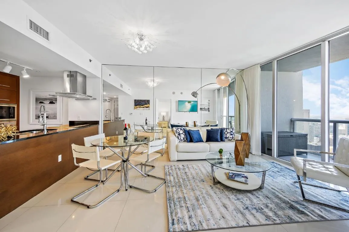 Image of Majestic High Rise Unit with Ocean view