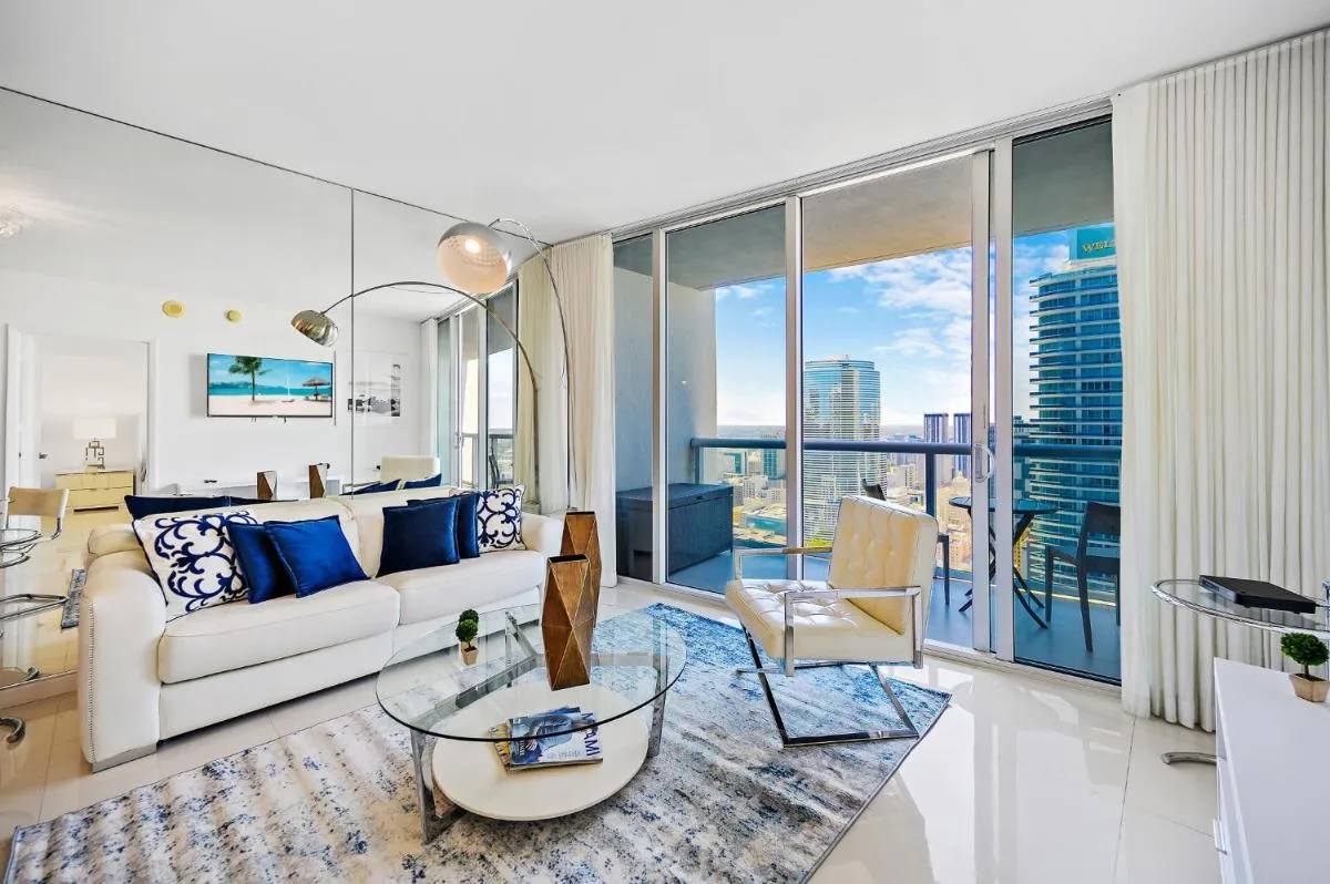 Image 6 of Majestic High Rise Unit with Ocean view