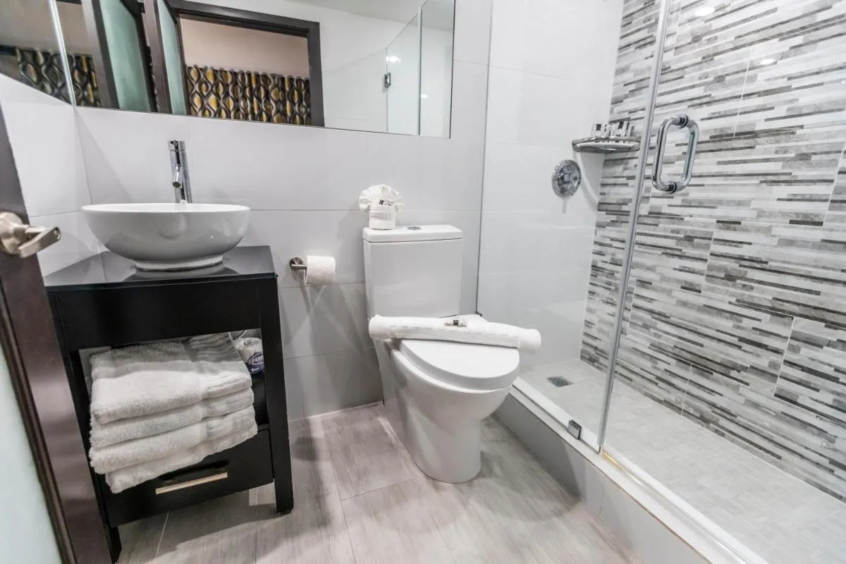 Image 2 of Metropole Suites South Beach