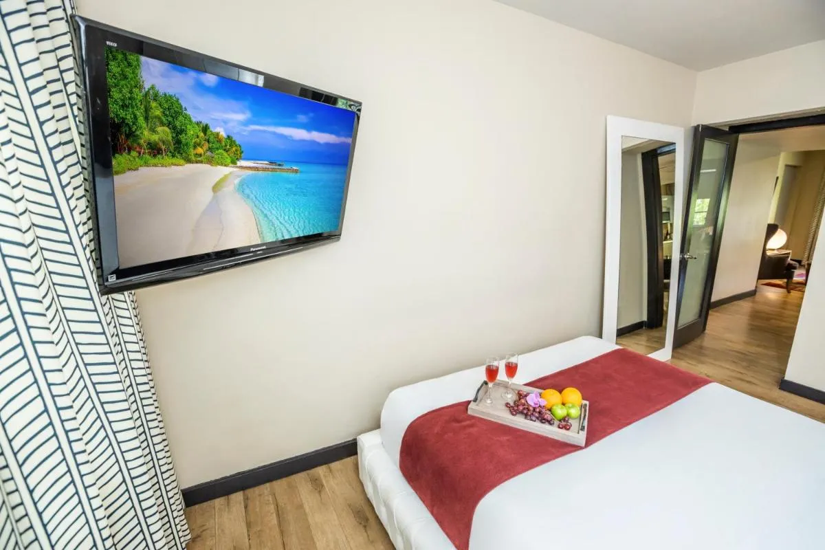 Image 6 of Metropole Suites South Beach