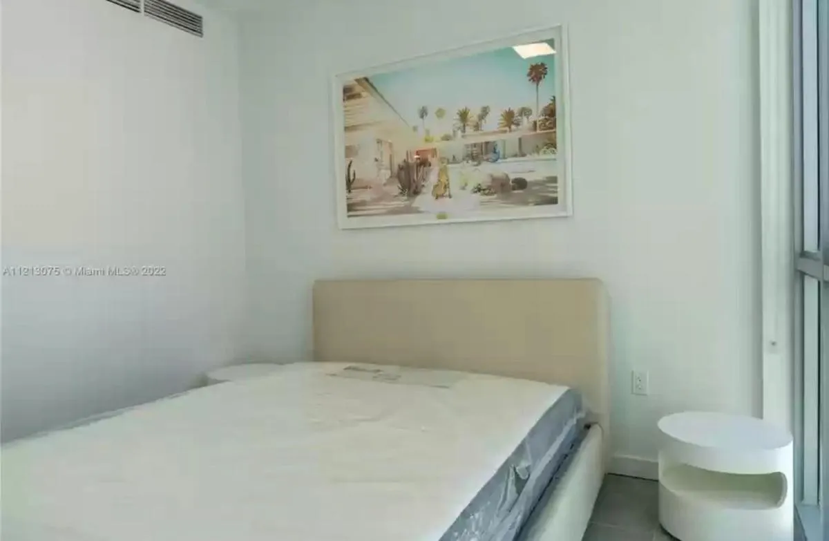 Image 2 of Miami Downtown Comfy Condo-Hotels in a luxury modern building