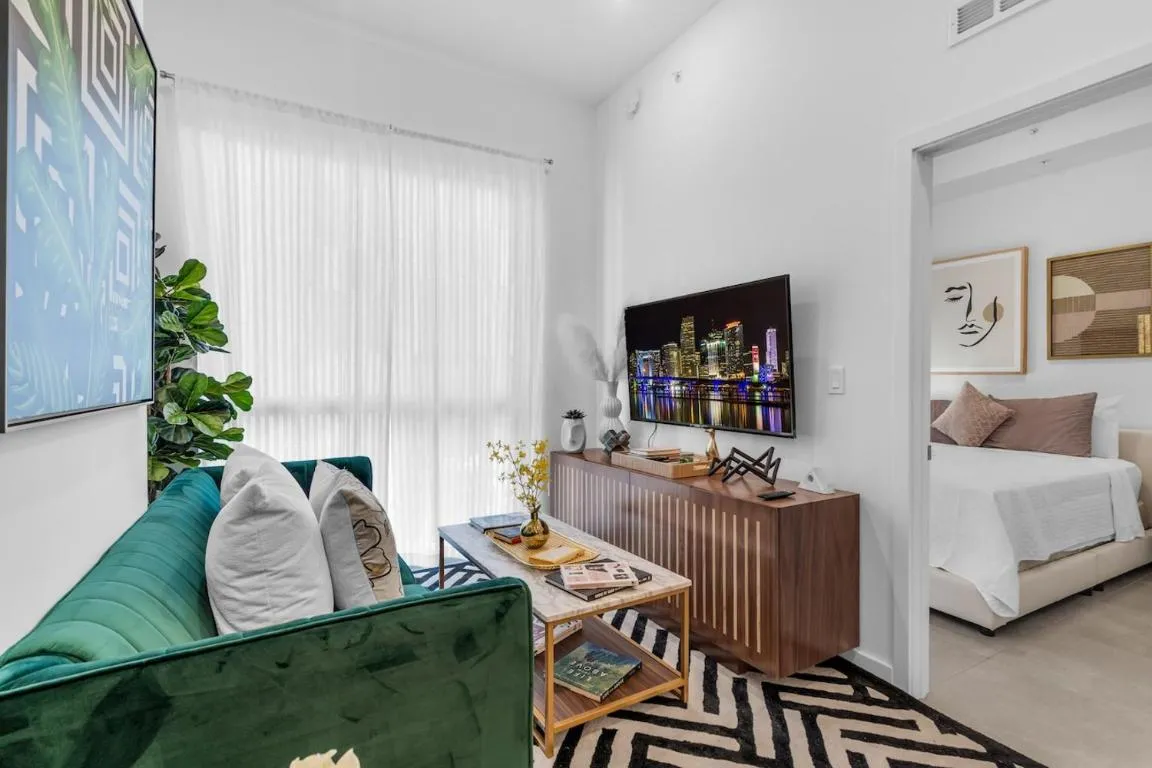 Image of Miami Magic Vibrant 2 Bedroom with Free Parking
