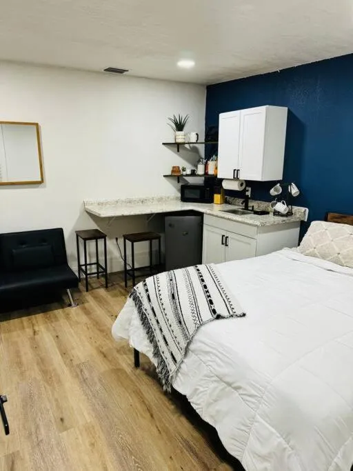 Image 6 of Miami Studio near Airport/Beach