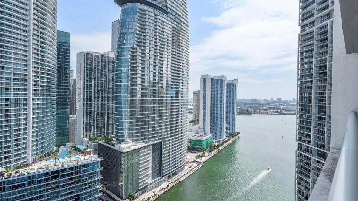 Image of Miami city Views at Icon Brickell