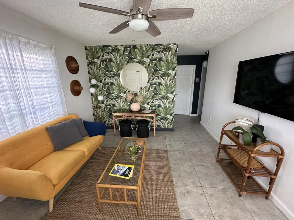 Image 1 of Miami’s Cozy Tropical Getaway