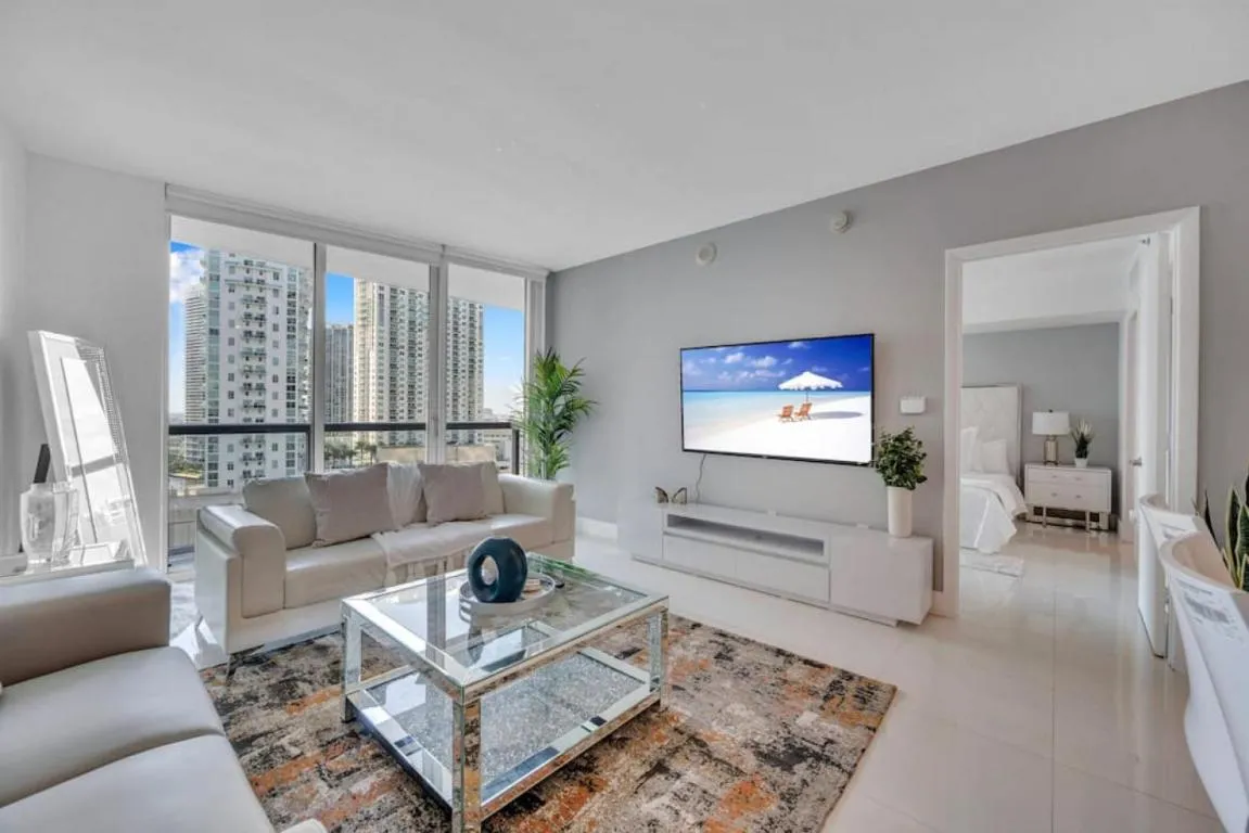 Image of Modern 1 Bed ICON Brickell with Amazing Views