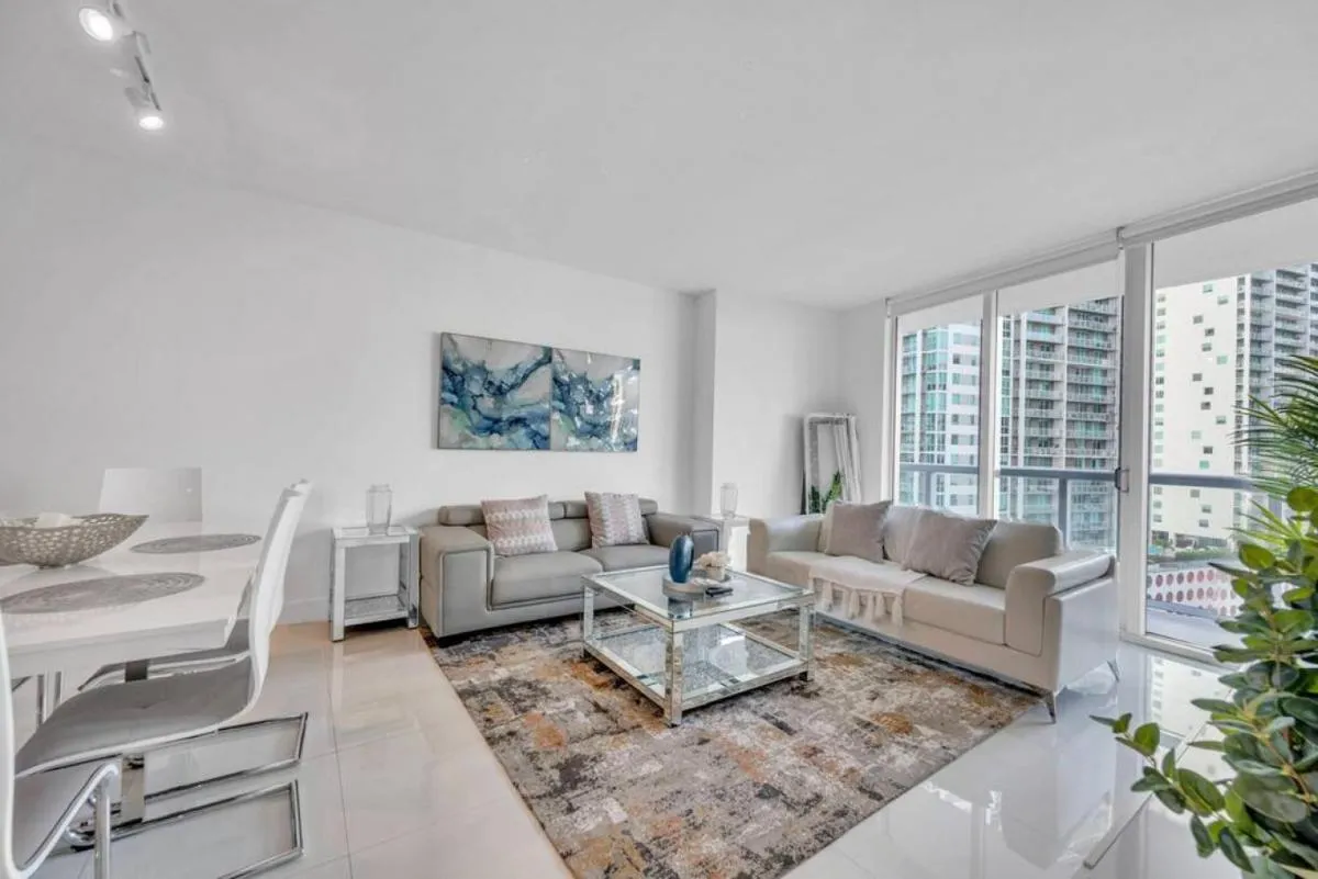 Image 4 of Modern 1 Bed ICON Brickell with Amazing Views