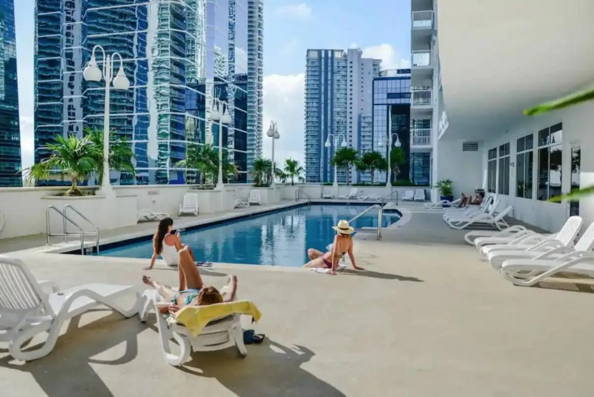 Image 6 of Modern 1 Bed in the Heart of Brickell With Free Parking