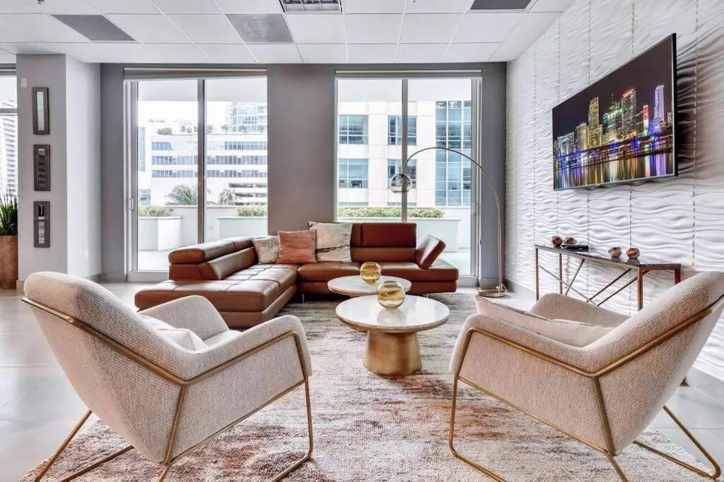 Image 5 of Modern 2/2 with Beautiful Ocean and Brickell Views