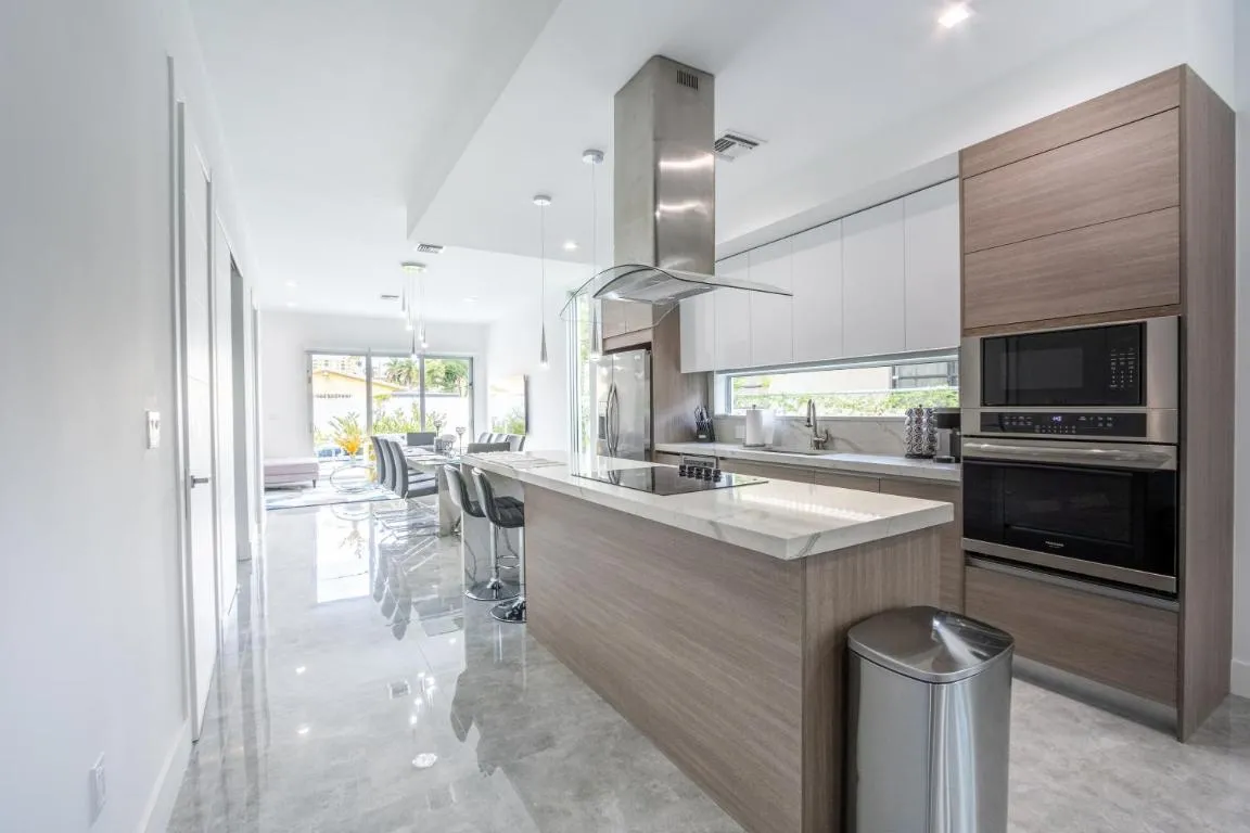 Image of Modern 4-Bedroom Townhouse with Pool!