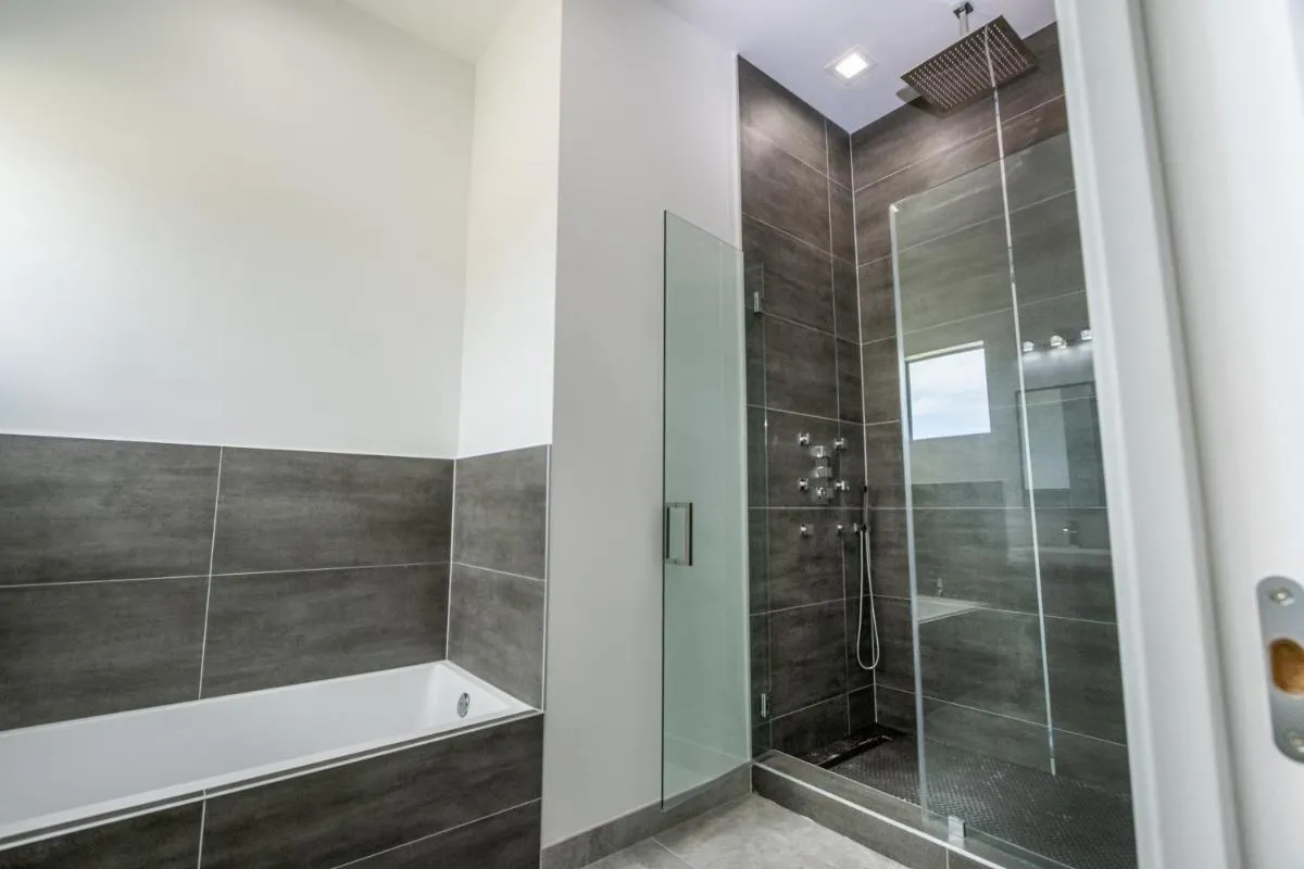 Image 2 of Modern 4-Bedroom Townhouse with Pool!