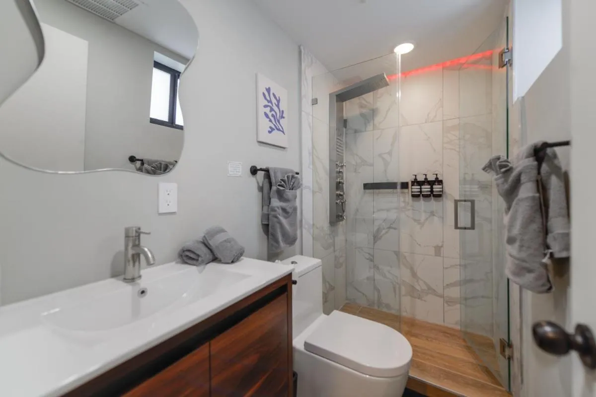 Image 2 of Modern Apartment in the Heart of Miami