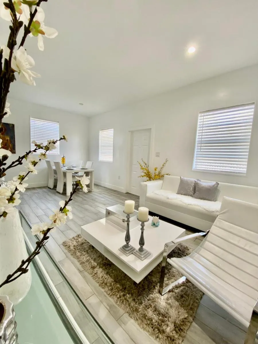 Image 4 of Modern & New,Excellent Location Miami