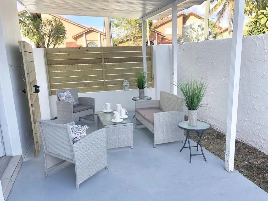 Image 5 of Modern & New,Excellent Location Miami