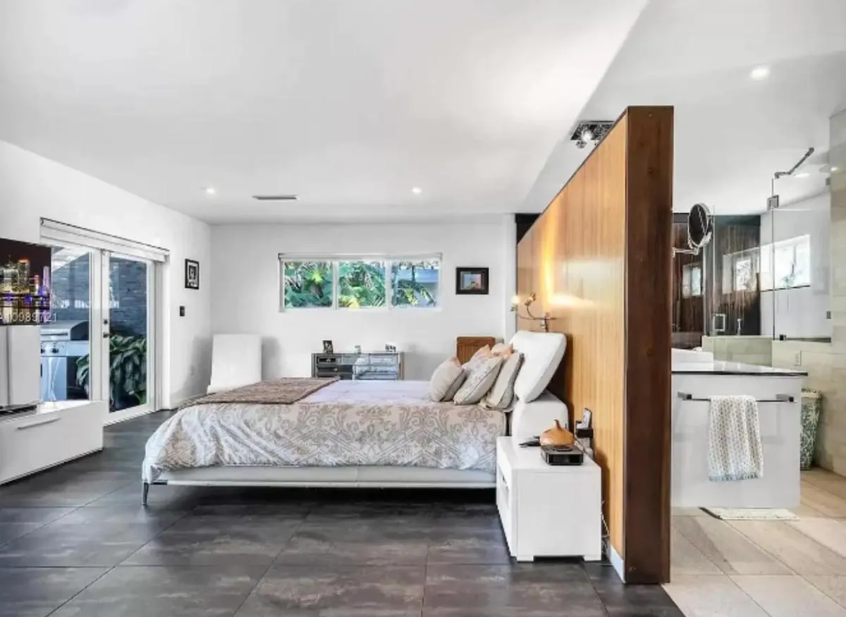 Image 3 of Modern Northwest Vacation Rentals in Miami