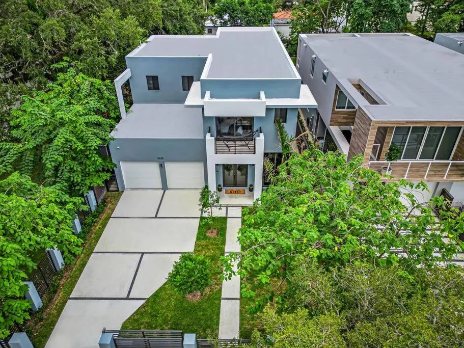 Image 3 of Modern Villa w/ Resort Amenities & Salt Water Pool