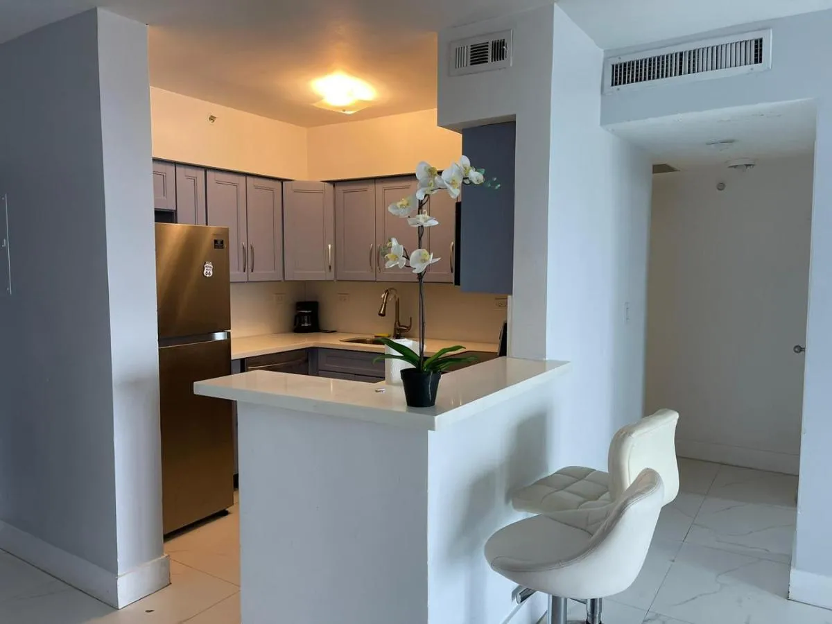 Image 2 of Modern one bedroom apartment