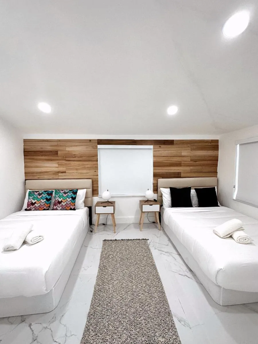 Image 5 of NEW Comfy and Modern House near Miami Airport