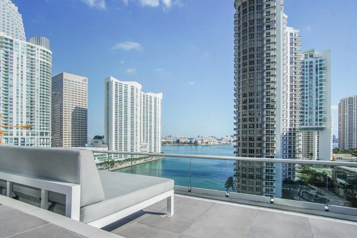 Image 6 of NEW!!! W Brickell Miami- ICON DELUXE LOUNGE with 2 masters