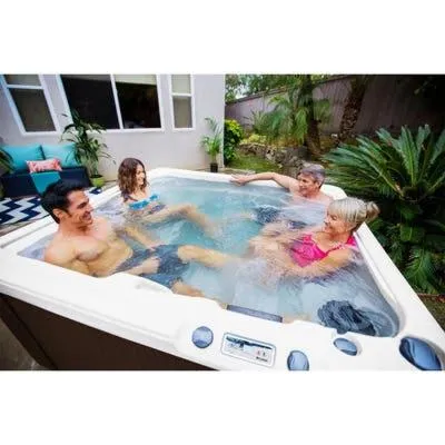 Image 3 of New 2Bedroom 2Bath House with Private Backyard & Jacuzzi