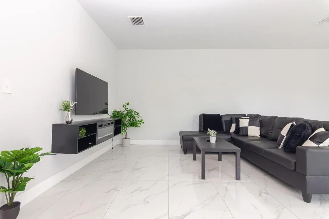 Image of New Bright & Modern Townhome Centrally Located!