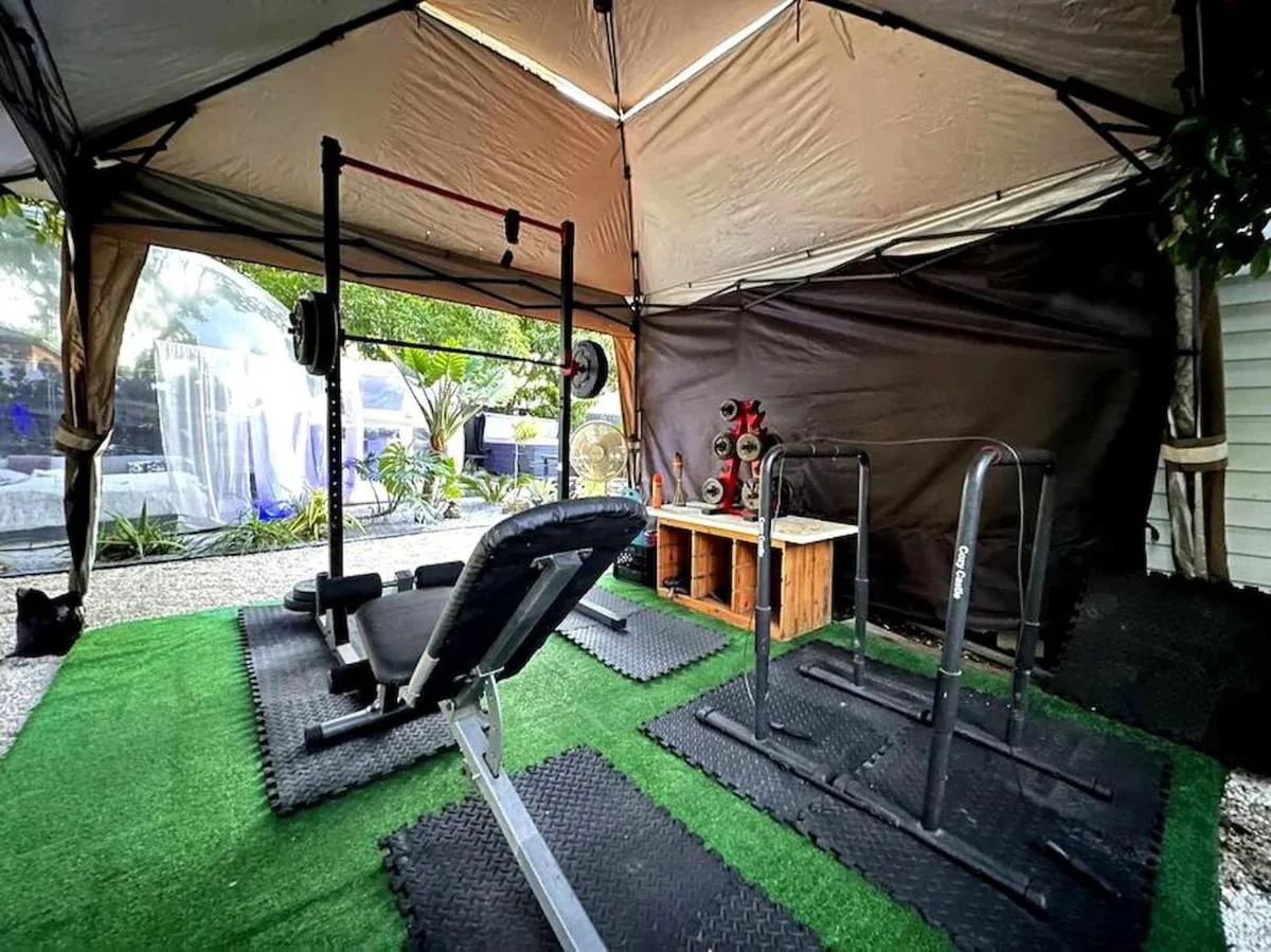 Image 4 of Oasis style jacuzzi glamping gym parking bbq secure