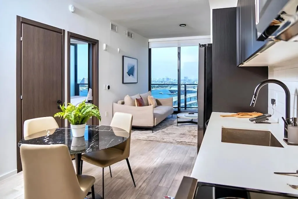 Image of Ocean Front View Stylish Condo in Downtown Miami
