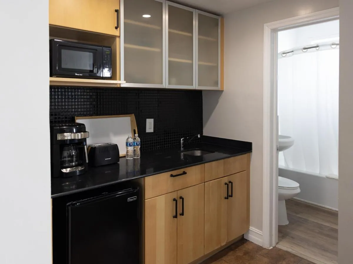 Image 3 of Ocean Reef Suites