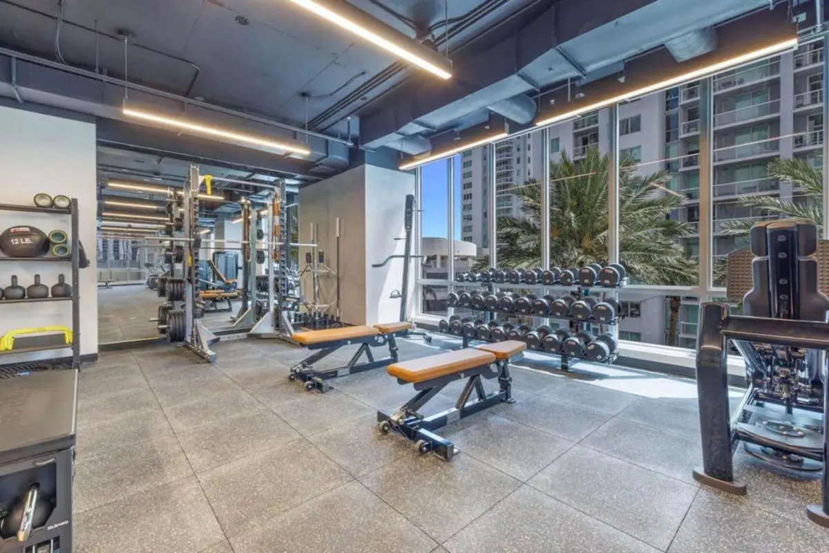 Image 5 of Ocean View Cozy Studio Pool and Gym