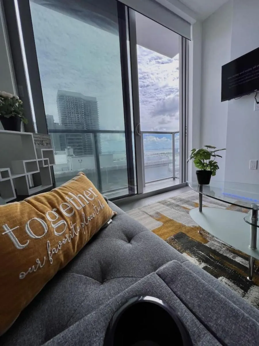 Image 3 of Ocean View Entire Condo In Downtown With Pool and Gym