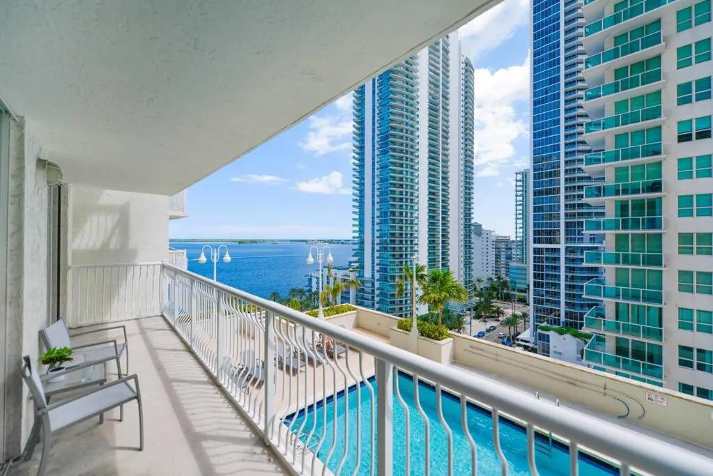 Image 3 of Ocean View Exquisite 1 BR Condo with Free Parking