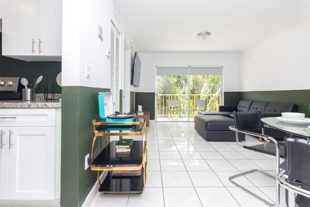 Image 3 of One Bedroom Apartment – with Parking & Balcony – Heart of Wynwood