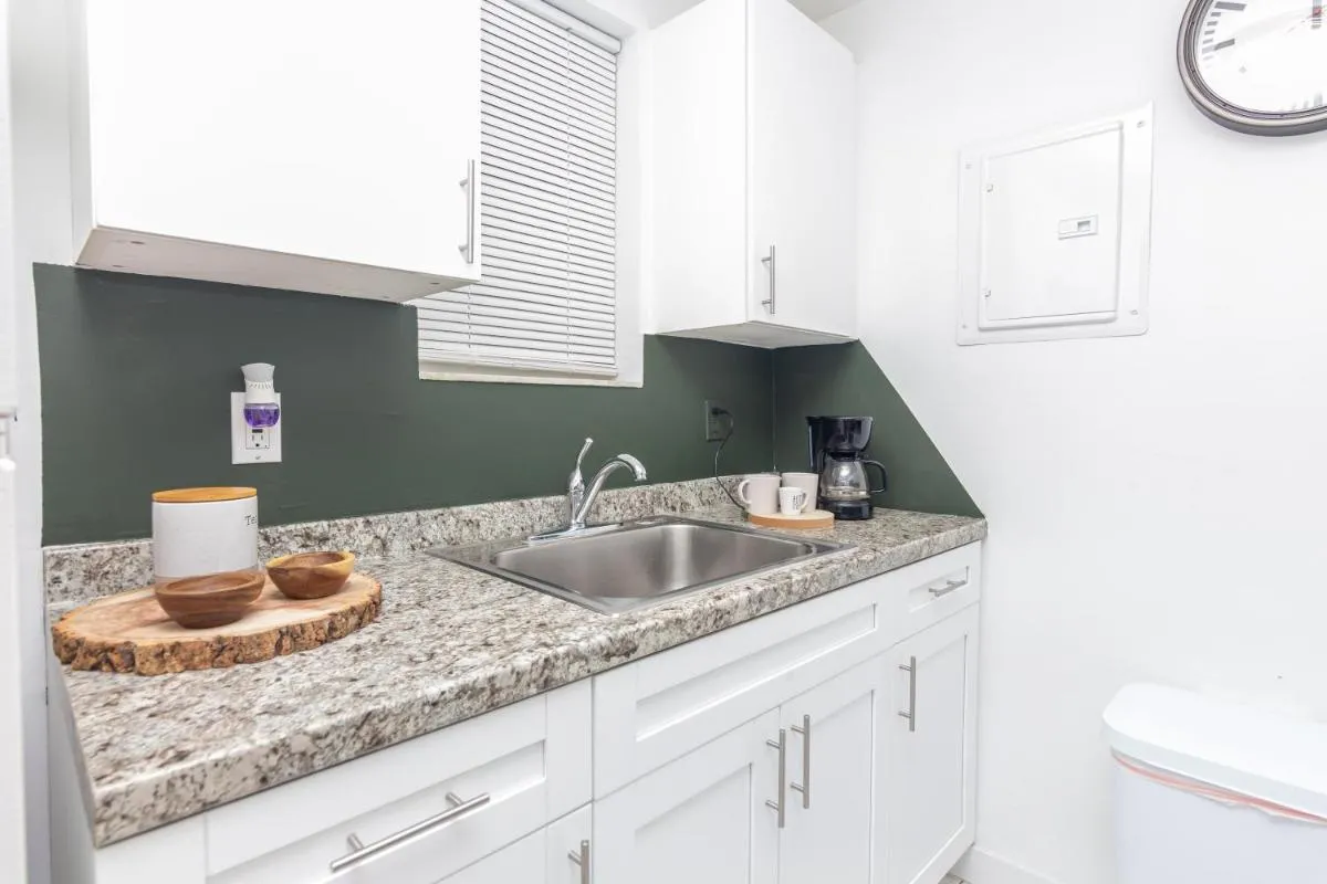 Image 2 of One Bedroom Apartment – with Parking & Balcony – Heart of Wynwood